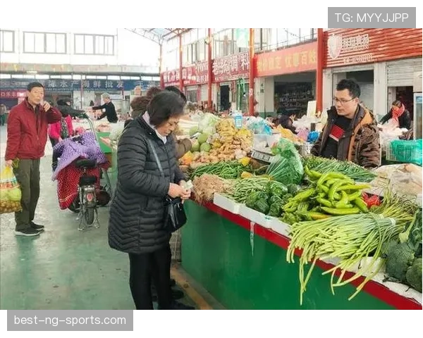 王昶这日常和赛场切换也太魔幻了，平时买菜大妈范儿赛场上像换了个人似的