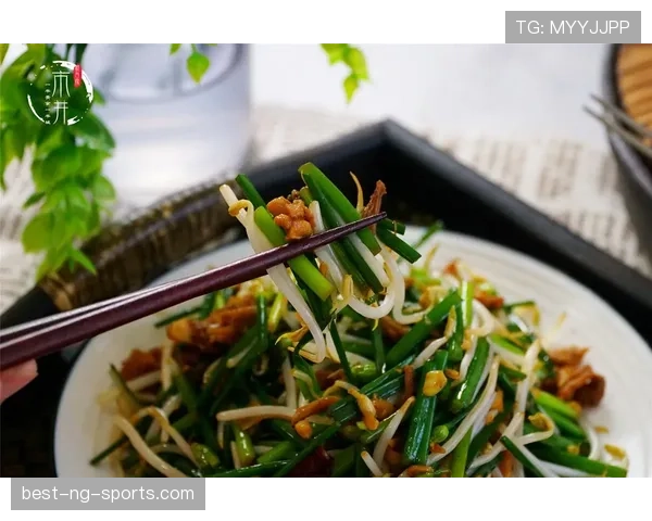 浓眉哥家里请了三个厨师就为了让他每天吃不一样的菜